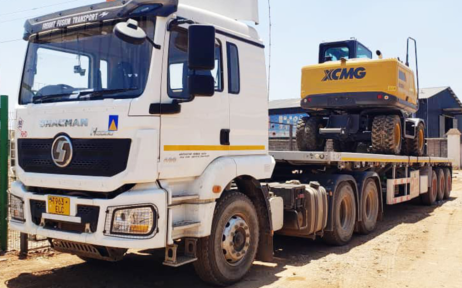 Shacman X3000 heavy haulier